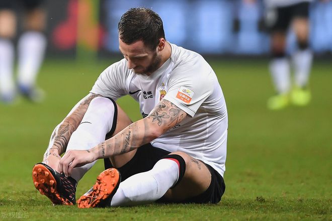 九游体育-桑托斯今夜防线松动；志在德国杯名次提升；气氛紧张；医务组通报恢复(内马尔桑托斯)