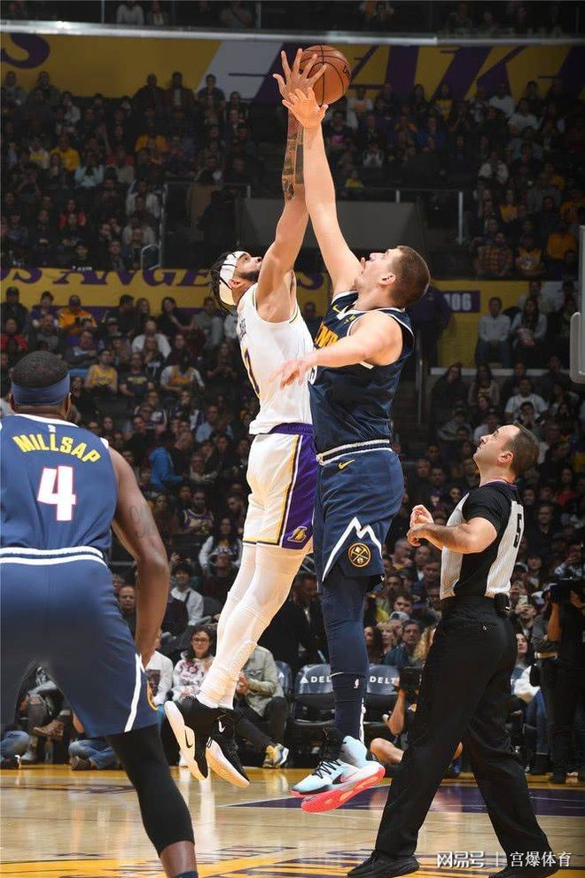 JIUYOU-JackeyLove在掘金比赛中连败，惊险取胜引发热议！的简单介绍